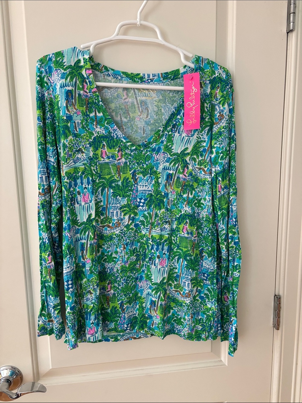 NWT Lilly Pulitzer Green and Blue Tropical V-Neck Long Sleeve Top